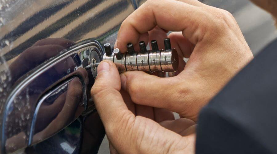 Expert new roof installation services in Williamsville, IL